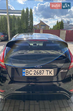Хэтчбек Ford Fiesta 2010 в 