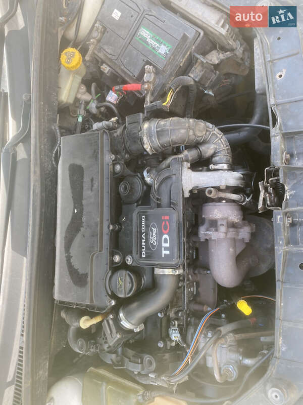 Хэтчбек Ford Fiesta 2004 в Виннице