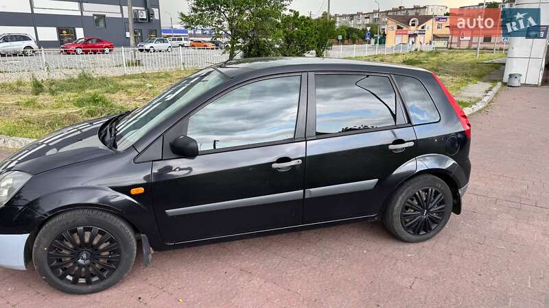 Хетчбек Ford Fiesta 2008 в Калуші