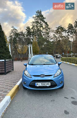Хэтчбек Ford Fiesta 2011 в 