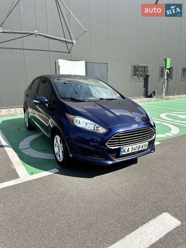 Седан Ford Fiesta 2016 в 