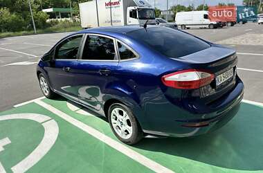 Седан Ford Fiesta 2016 в 