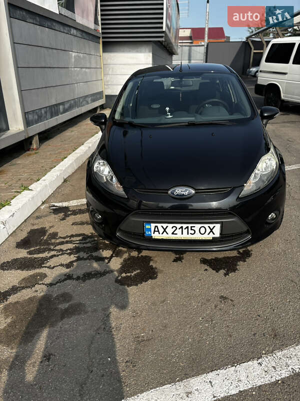 Хэтчбек Ford Fiesta 2011 в Харькове