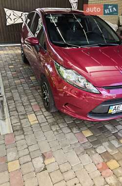 Хетчбек Ford Fiesta 2011 в 