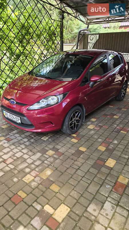 Хетчбек Ford Fiesta 2011 в Дніпрі
