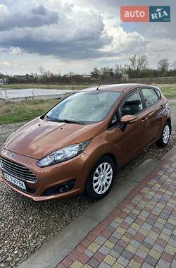 Хетчбек Ford Fiesta 2013 в 