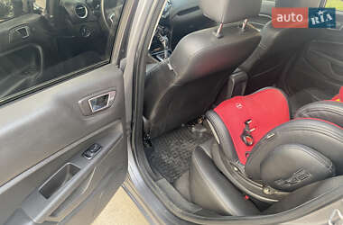 Седан Ford Fiesta 2013 в 
