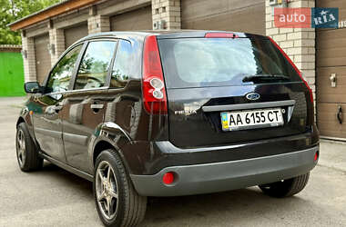 Хэтчбек Ford Fiesta 2007 в 
