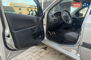 Хэтчбек Ford Fiesta 2008 в 