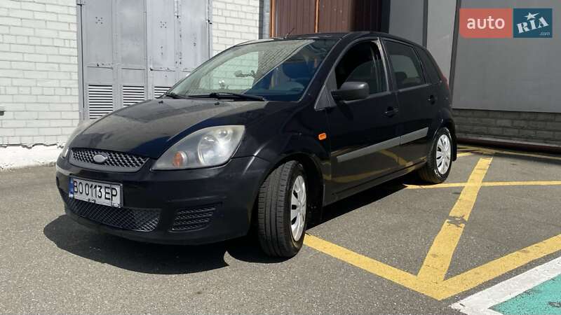 Хэтчбек Ford Fiesta 2007 в Киеве