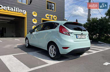 Хэтчбек Ford Fiesta 2017 в 