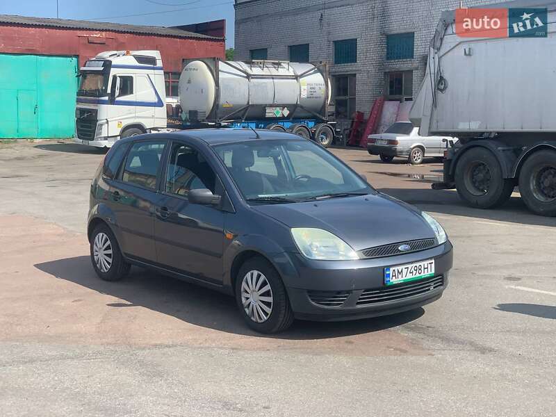 Ford Fiesta 2004