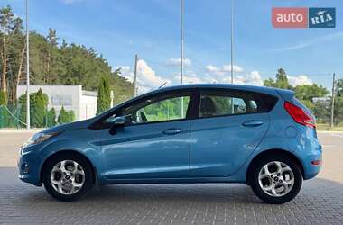 Хэтчбек Ford Fiesta 2011 в 