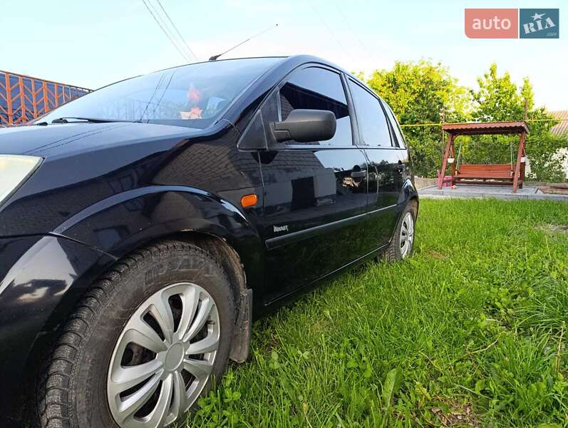 Хэтчбек Ford Fiesta 2002 в Виннице