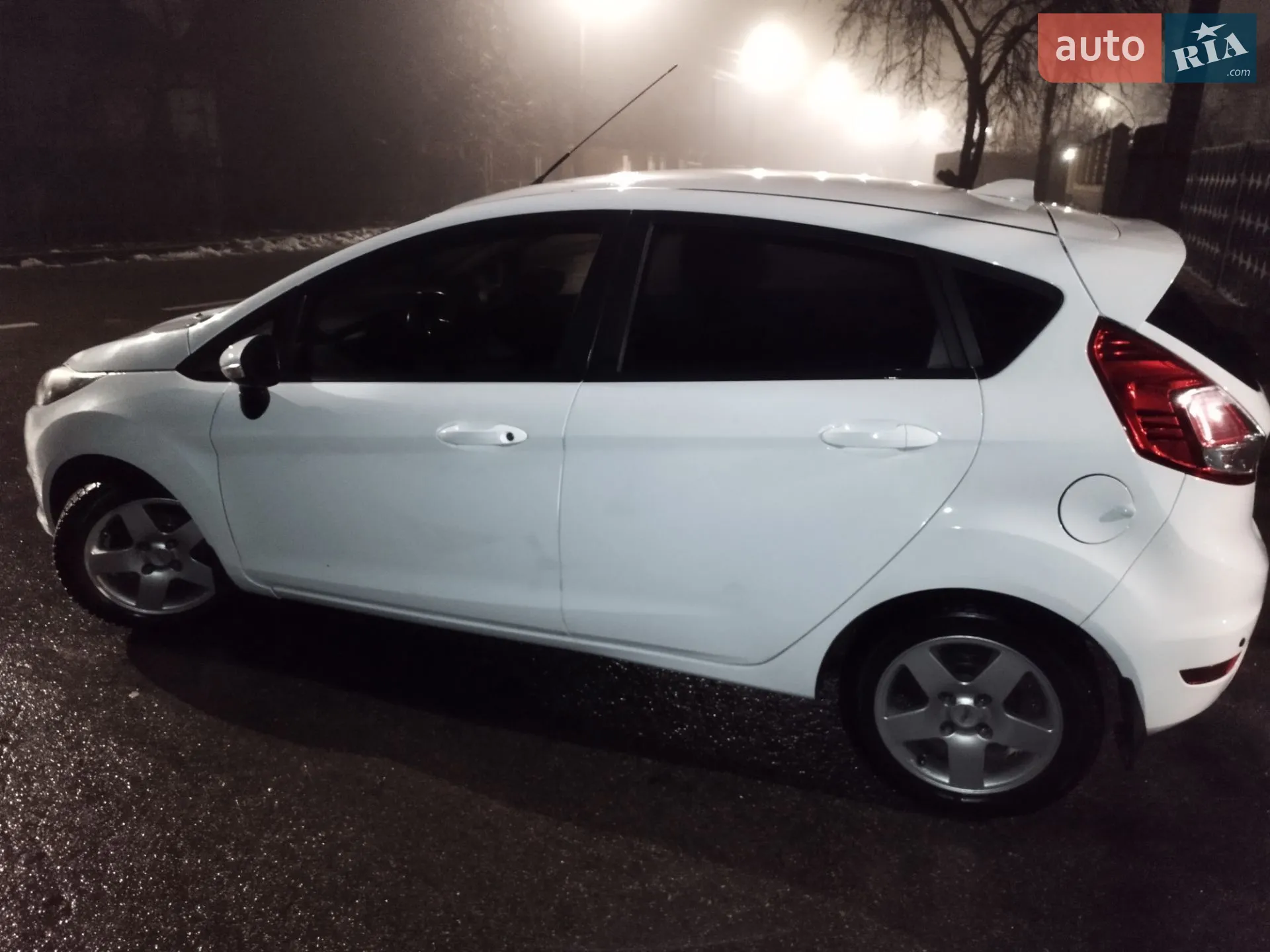 2015 Ford Fiesta - мініатюра 4