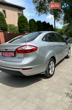 Седан Ford Fiesta 2019 в 