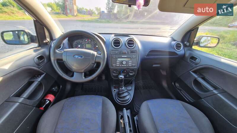 Хетчбек Ford Fiesta 2006 в Прилуках