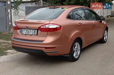 Седан Ford Fiesta 2017 в 