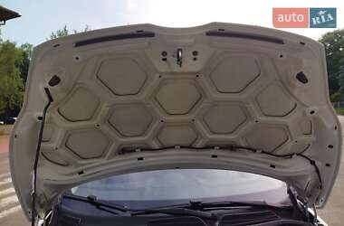 Хэтчбек Ford Fiesta 2012 в 