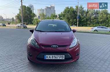 Хетчбек Ford Fiesta 2010 в 