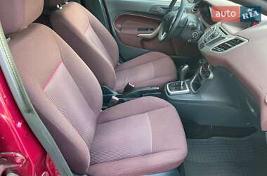 Хетчбек Ford Fiesta 2010 в 