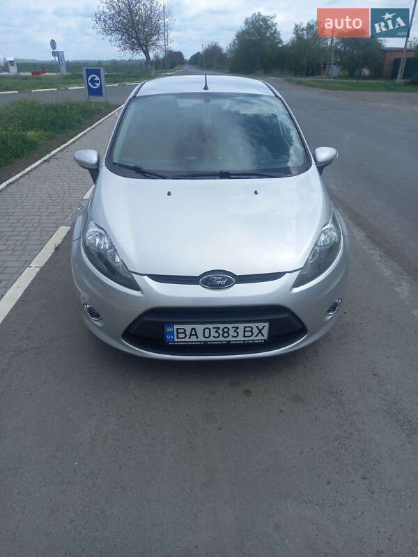 Хэтчбек Ford Fiesta 2012 в Гайвороне фото 2 Хэтчбек Ford Fiesta 2012 в Гайвороне