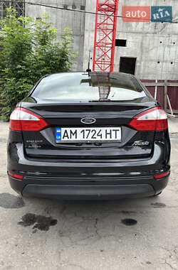 Седан Ford Fiesta 2013 в 