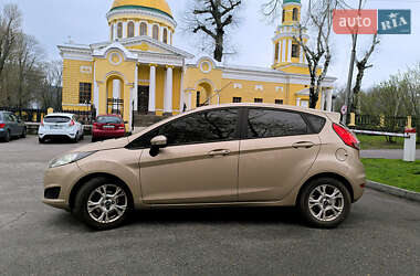 Хетчбек Ford Fiesta 2017 в 