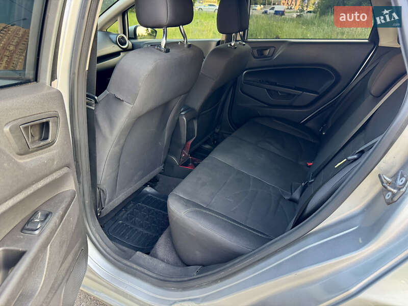 Хэтчбек Ford Fiesta 2018 в Киеве фото 23 Хэтчбек Ford Fiesta 2018 в Киеве