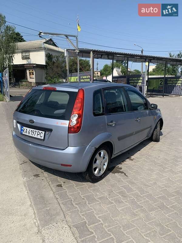 Хэтчбек Ford Fiesta 2005 в Киеве