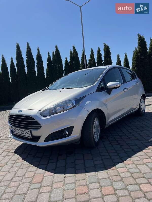 Хэтчбек Ford Fiesta 2015 в Львове фото 2 Хэтчбек Ford Fiesta 2015 в Львове