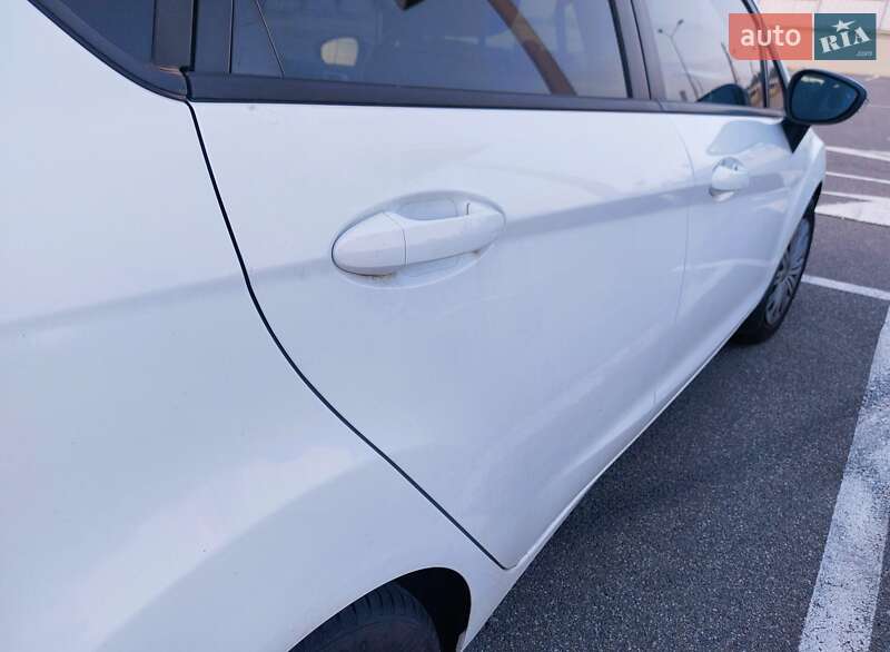 Хэтчбек Ford Fiesta 2012 в Киеве