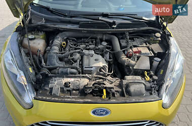Хэтчбек Ford Fiesta 2013 в 