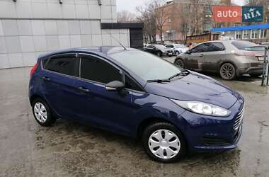Хэтчбек Ford Fiesta 2013 в 