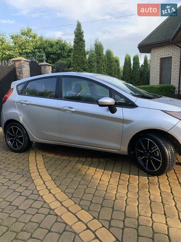 Хэтчбек Ford Fiesta 2019 в Луцке