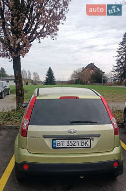 Хэтчбек Ford Fiesta 2007 в 