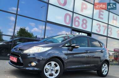 Хэтчбек Ford Fiesta 2011 в Ивано-Франковске