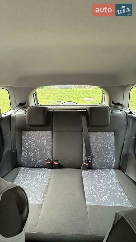 Хэтчбек Ford Fiesta 2008 в Киеве