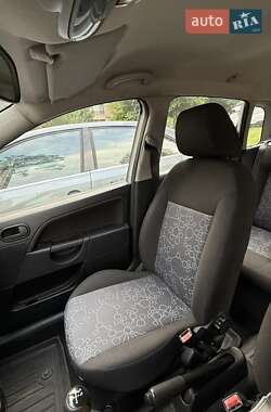 Хэтчбек Ford Fiesta 2008 в 