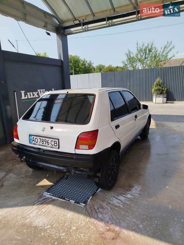 Хэтчбек Ford Fiesta 1990 в Ужгороде