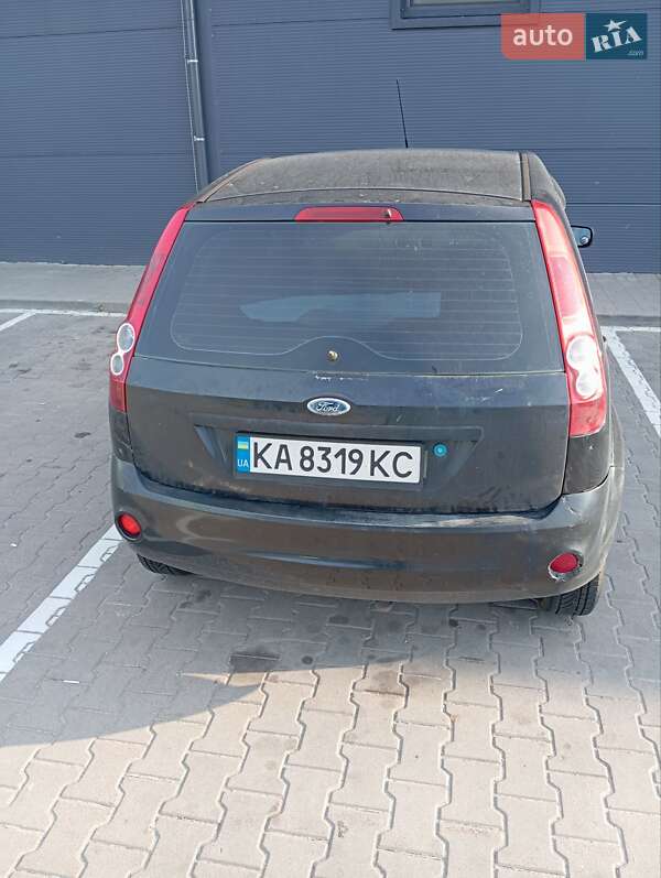 Хэтчбек Ford Fiesta 2007 в Киеве
