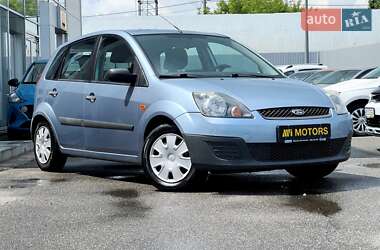 Хэтчбек Ford Fiesta 2006 в Киеве