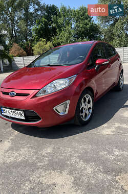 Хэтчбек Ford Fiesta 2010 в 