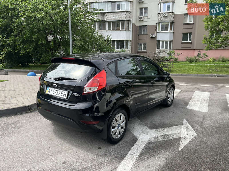 Хетчбек Ford Fiesta 2013 в Києві