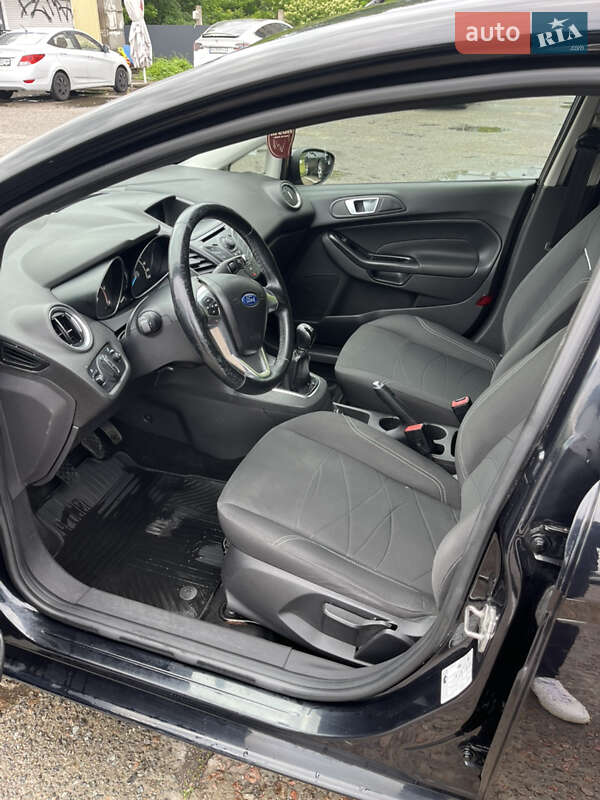 Хетчбек Ford Fiesta 2013 в Києві