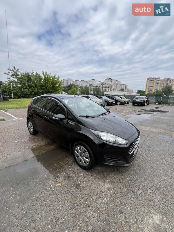 Хетчбек Ford Fiesta 2013 в Києві