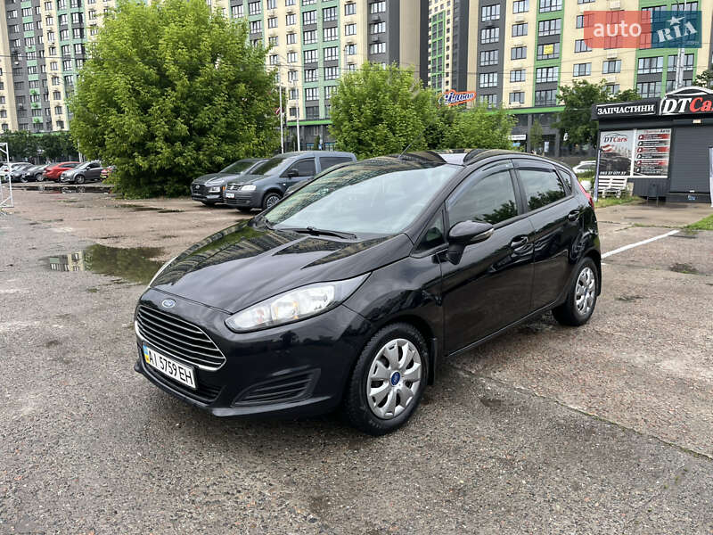 Хетчбек Ford Fiesta 2013 в Києві