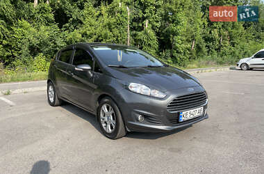 Хэтчбек Ford Fiesta 2015 в Днепре