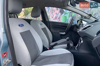 Хэтчбек Ford Fiesta 2009 в 