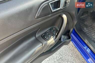 Хэтчбек Ford Fiesta 2014 в 